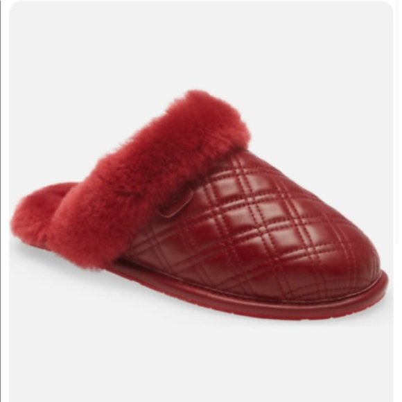 UGG Genuine Shearling Scuffette II Quilted Leather Red Slipper. Size: 8, 9 - Picture 2 of 15